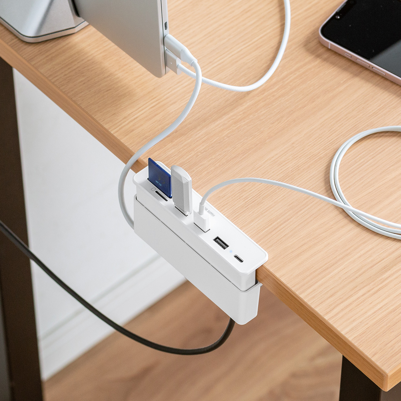24C`iMacp USBnu Nvnu USB A~3 USB-C~1 SD/microSDJ[h[_[ HDMIo 400-ADR330W