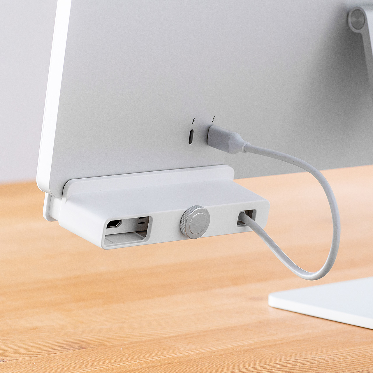 24C`iMacp USBnu Nvnu USB A~3 USB-C~1 SD/microSDJ[h[_[ HDMIo 400-ADR330W